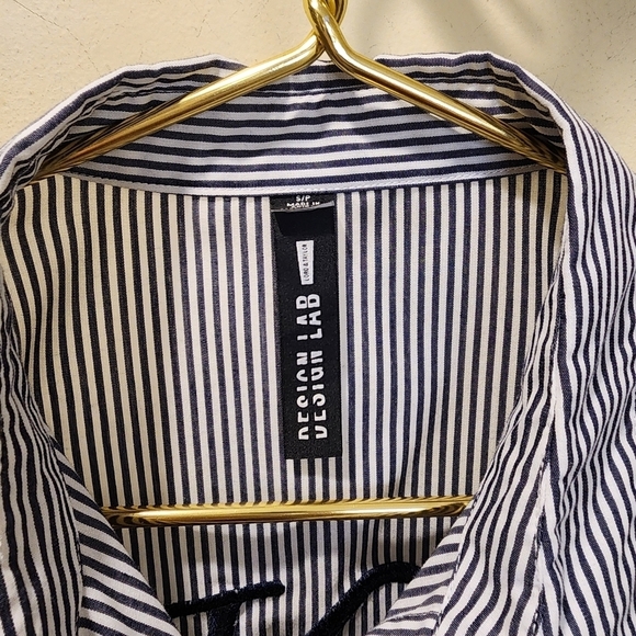 DESIGN LAB Women's Long Sleeves Stripes Non Iron Shirt size S/p - Picture 3 of 6